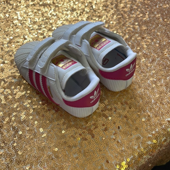 Adidas in Superstars - Picture 5 of 5